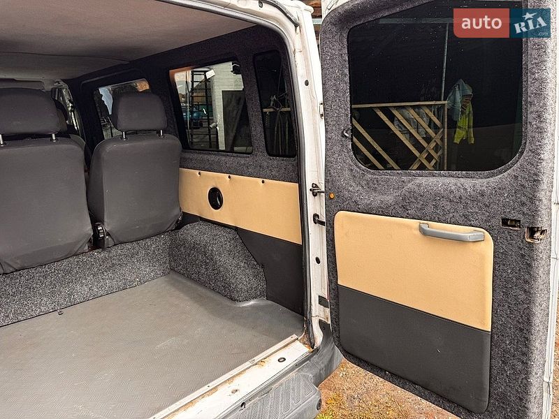 Минивэн Ford Transit 2008 в Синяве