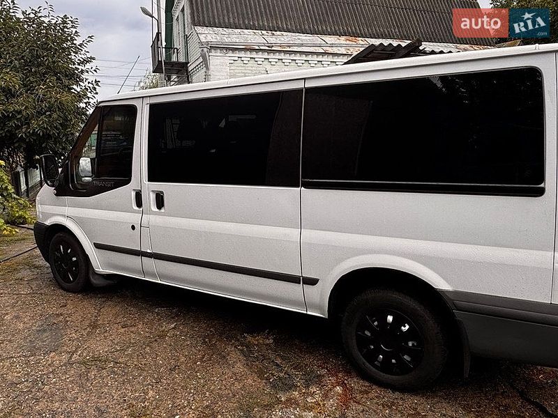 Минивэн Ford Transit 2008 в Синяве