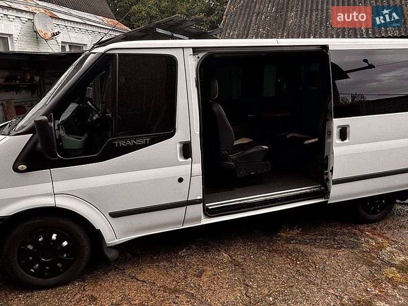 Минивэн Ford Transit 2008 в Синяве