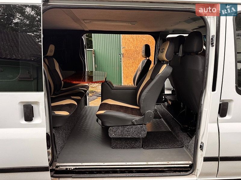 Минивэн Ford Transit 2008 в Синяве