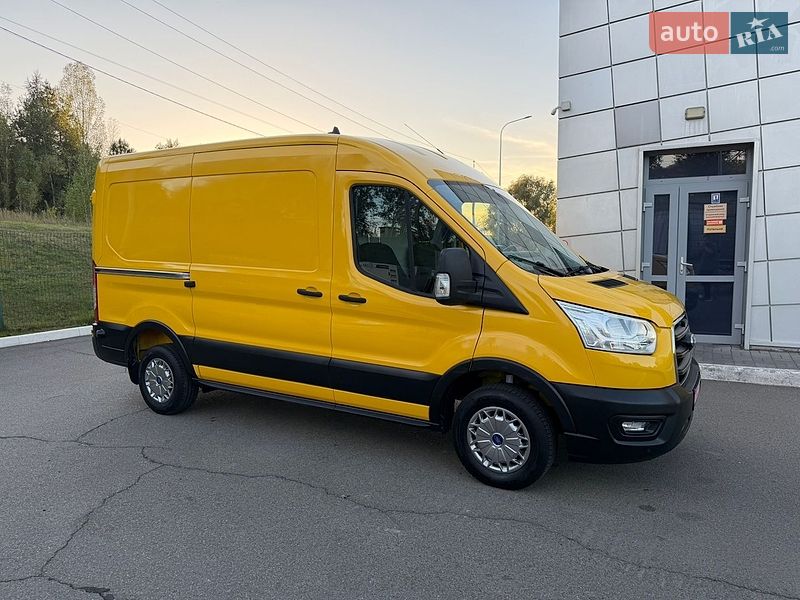 Вантажний фургон Ford Transit 2022 в Ірпені