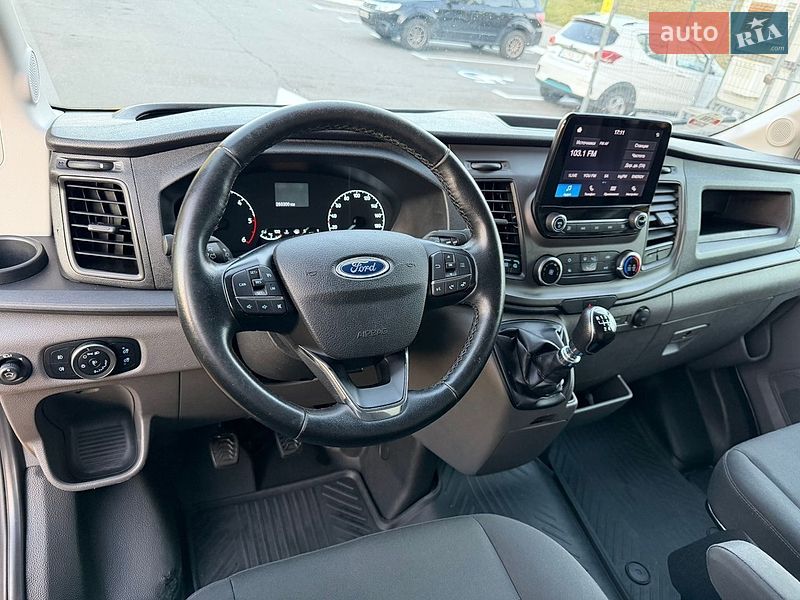Грузовой фургон Ford Transit 2022 в Ирпене