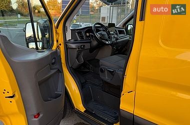 Грузовой фургон Ford Transit 2022 в Ирпене