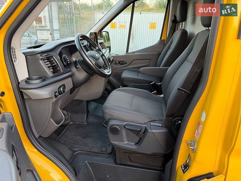 Грузовой фургон Ford Transit 2022 в Ирпене