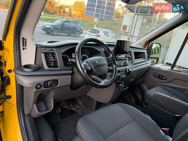 Грузовой фургон Ford Transit 2022 в Ирпене