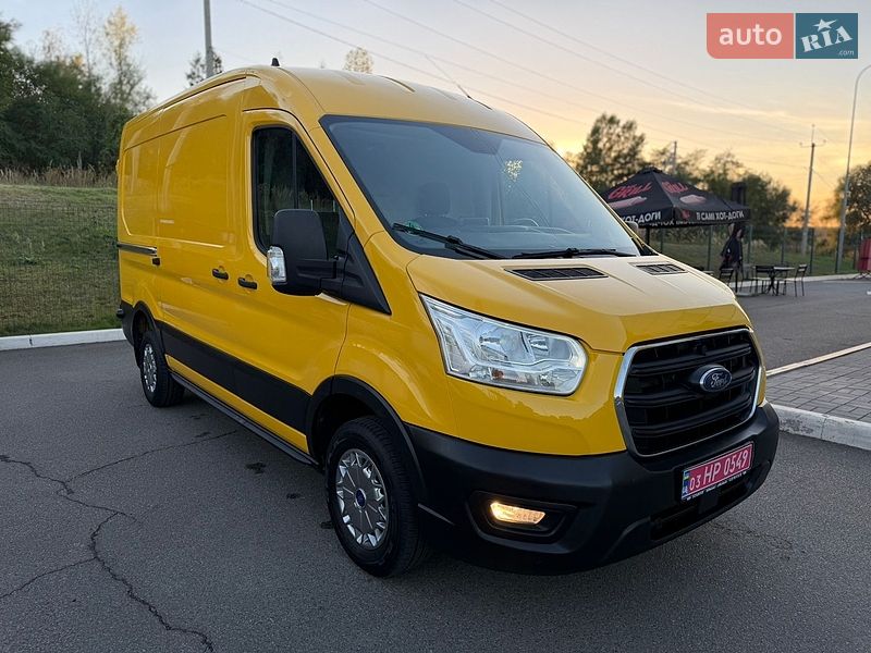 Грузовой фургон Ford Transit 2022 в Ирпене
