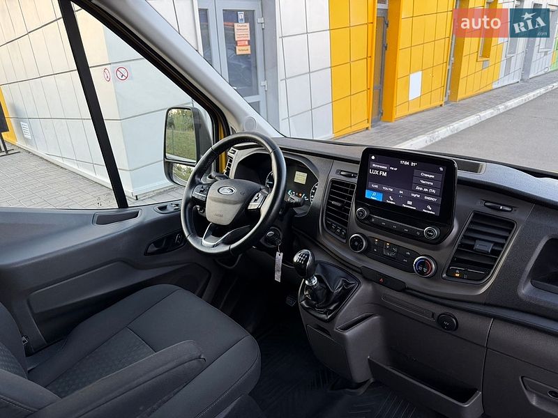 Грузовой фургон Ford Transit 2022 в Ирпене
