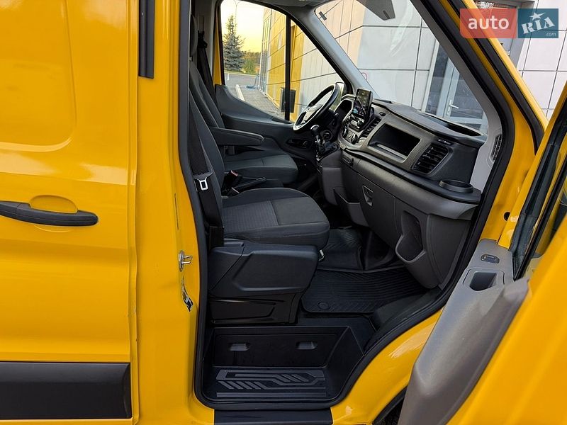 Вантажний фургон Ford Transit 2022 в Ірпені