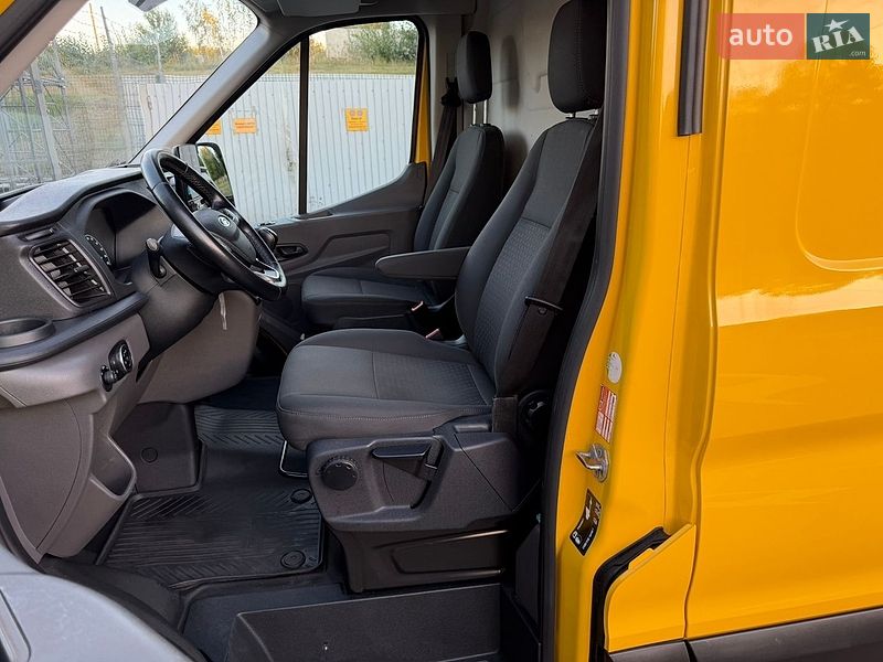 Грузовой фургон Ford Transit 2022 в Ирпене