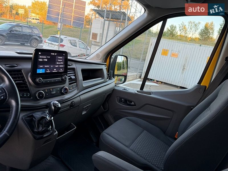 Вантажний фургон Ford Transit 2022 в Ірпені