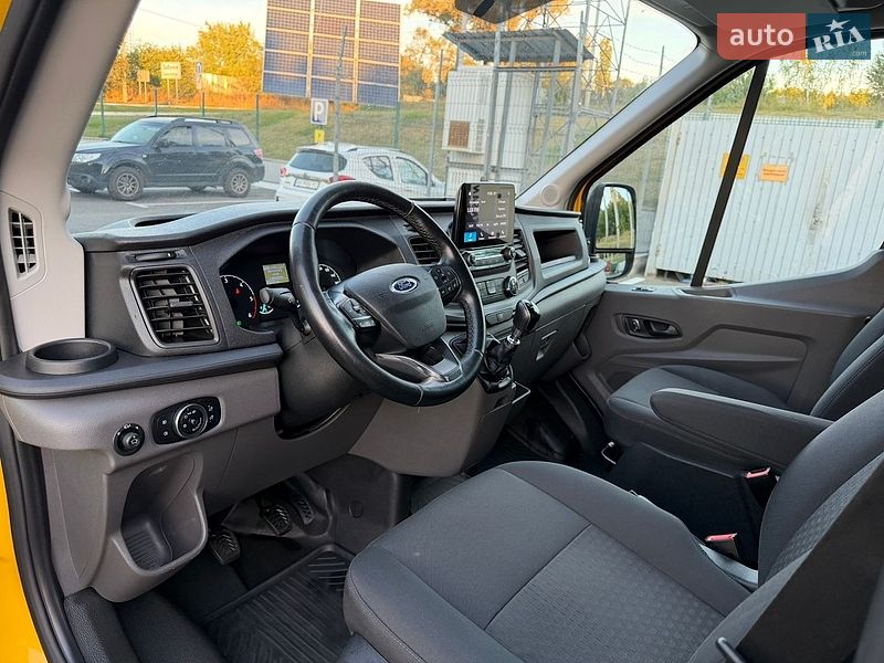 Грузовой фургон Ford Transit 2022 в Ирпене
