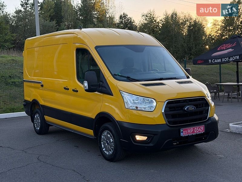 Грузовой фургон Ford Transit 2022 в Ирпене