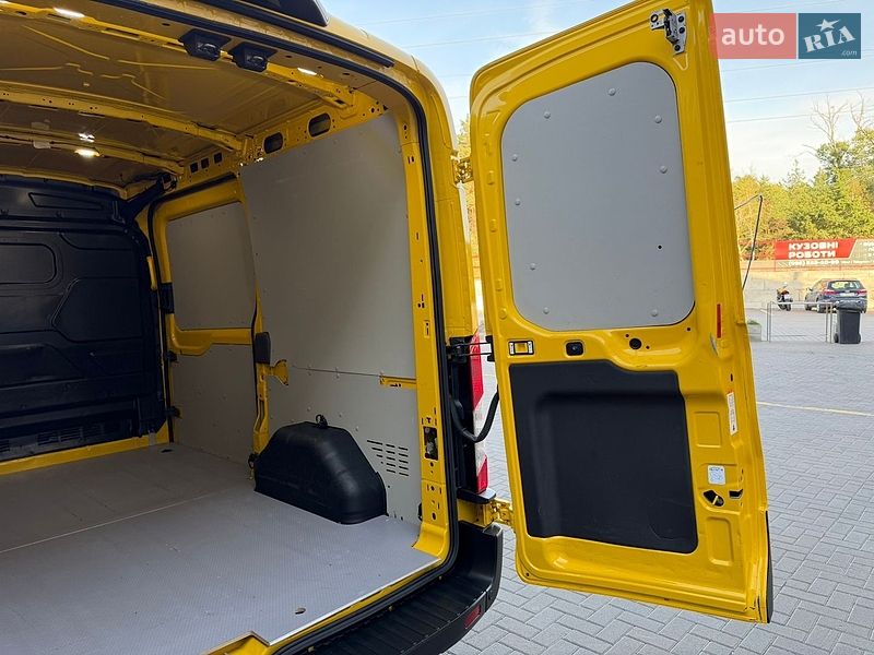 Вантажний фургон Ford Transit 2022 в Ірпені