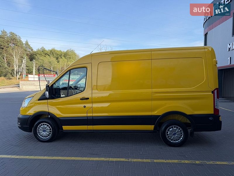 Вантажний фургон Ford Transit 2022 в Ірпені