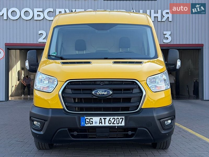 Вантажний фургон Ford Transit 2022 в Ірпені