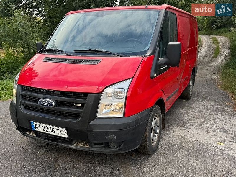 Грузовой фургон Ford Transit 2012 в Виннице