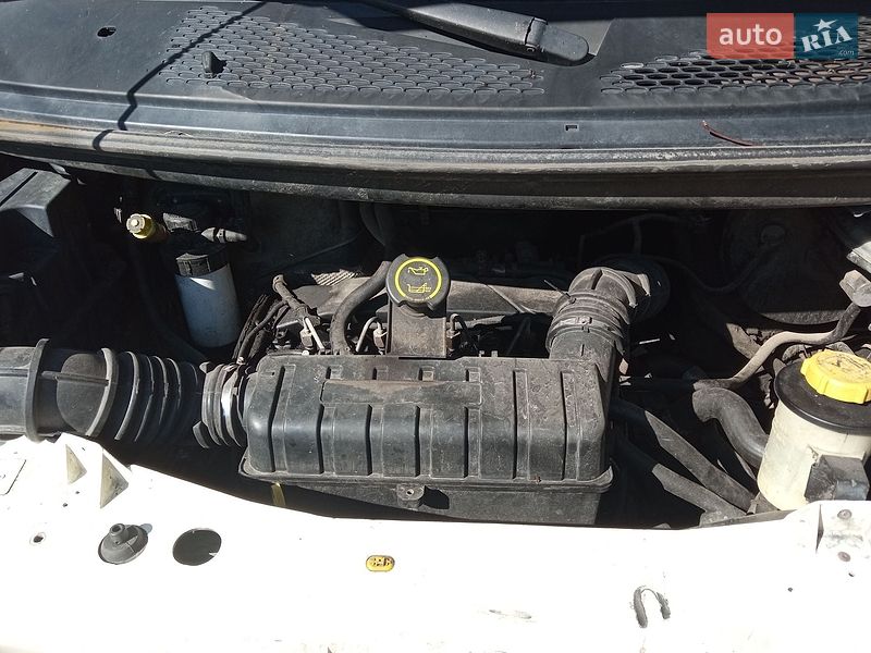 Грузовой фургон Ford Transit 2003 в Первомайске