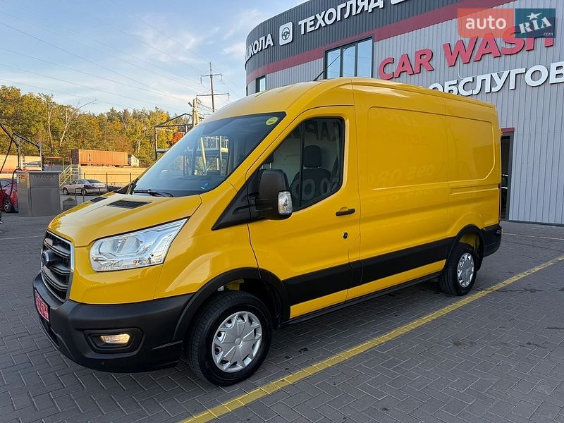 Грузовой фургон Ford Transit 2022 в Буче