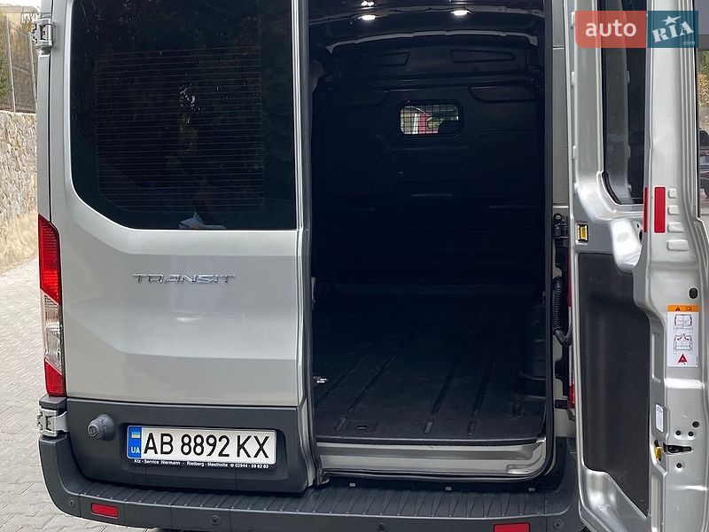 Вантажний фургон Ford Transit 2018 в Вінниці