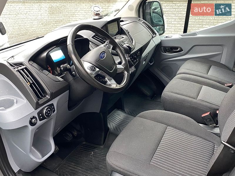 Вантажний фургон Ford Transit 2018 в Вінниці