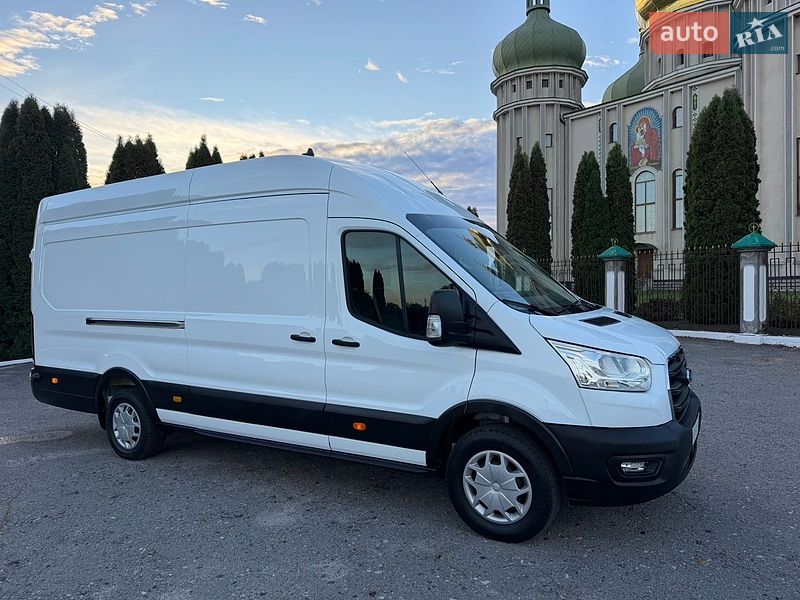 Ford Transit 2021