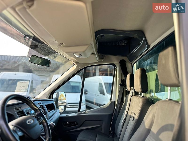Тентованый Ford Transit 2021 в Хусте
