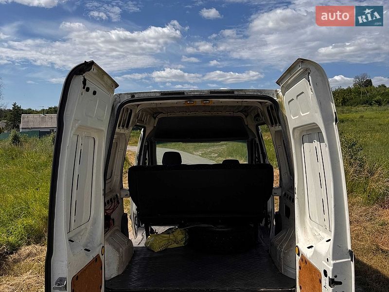 Вантажопасажирський фургон Ford Transit 2006 в Харкові