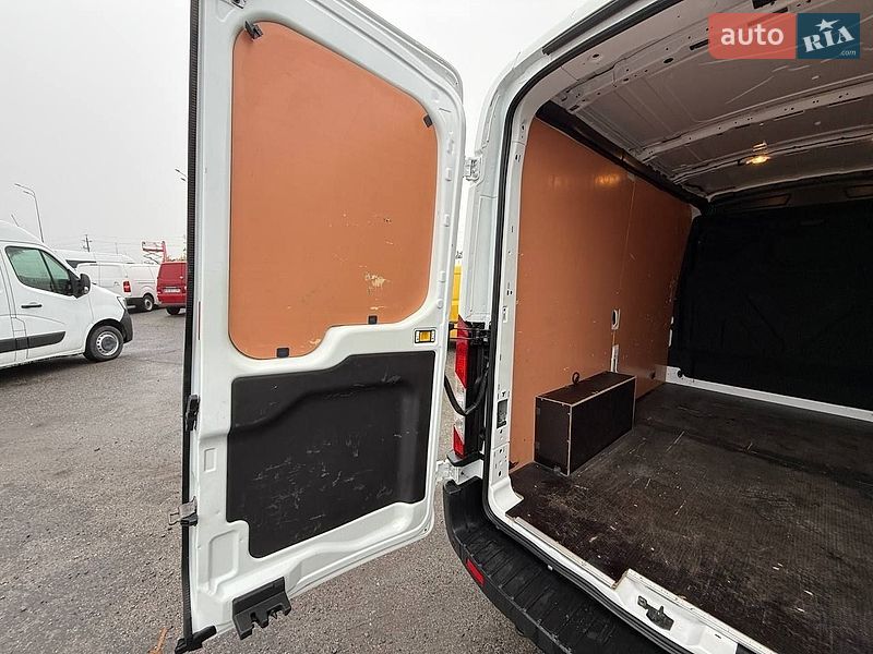 Вантажний фургон Ford Transit 2021 в Вінниці