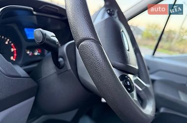 Грузовой фургон Ford Transit 2016 в Дубно
