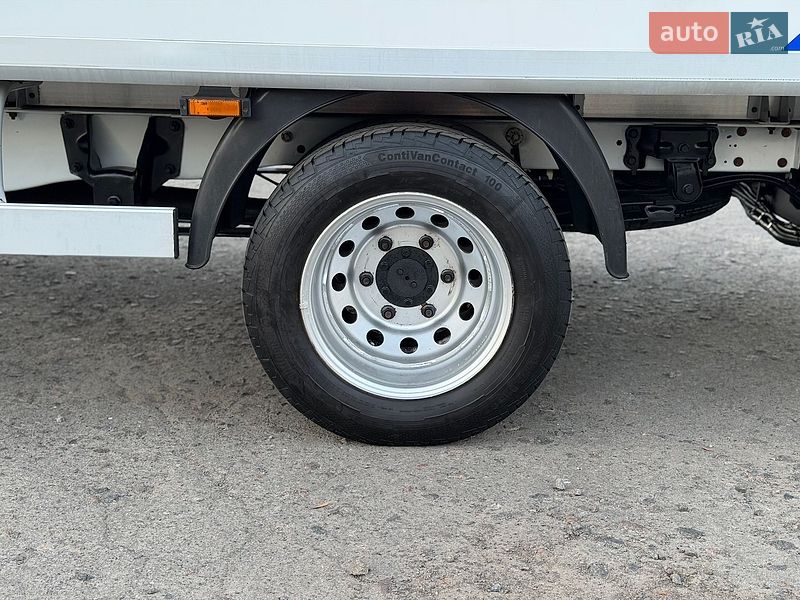 Грузовой фургон Ford Transit 2016 в Дубно