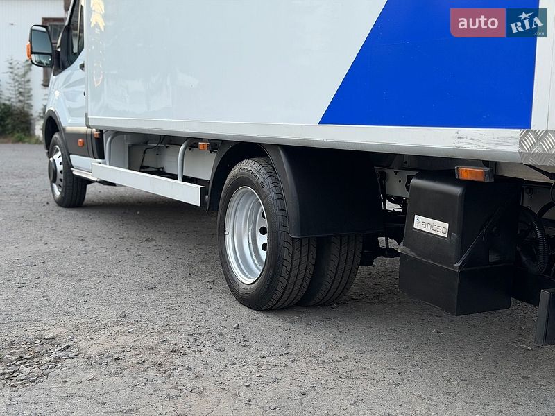 Грузовой фургон Ford Transit 2016 в Дубно