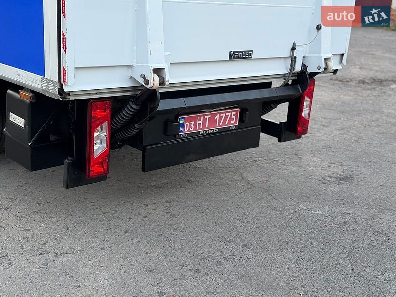 Грузовой фургон Ford Transit 2016 в Дубно
