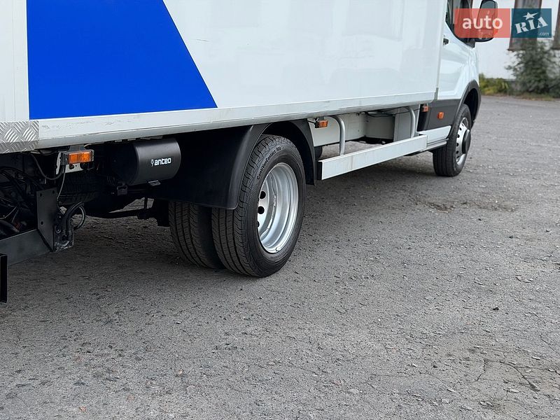 Грузовой фургон Ford Transit 2016 в Дубно