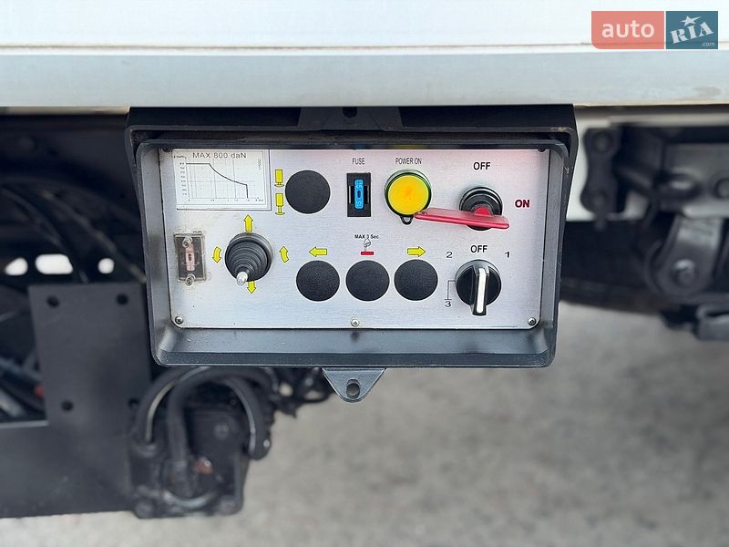 Грузовой фургон Ford Transit 2016 в Дубно
