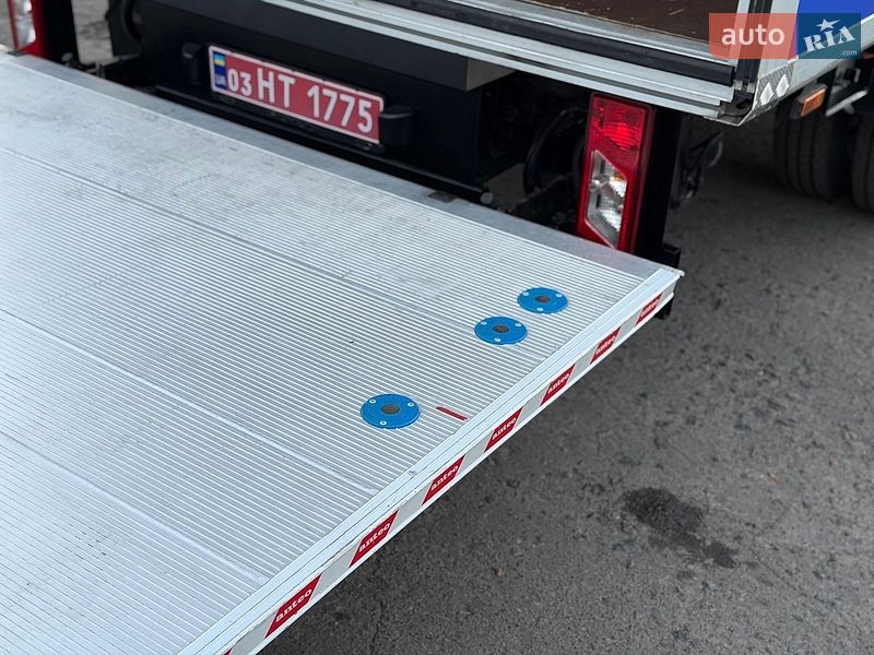 Грузовой фургон Ford Transit 2016 в Дубно
