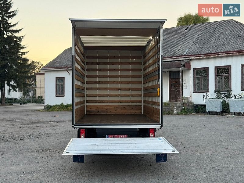 Грузовой фургон Ford Transit 2016 в Дубно