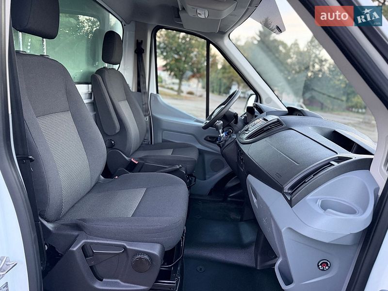 Грузовой фургон Ford Transit 2016 в Дубно
