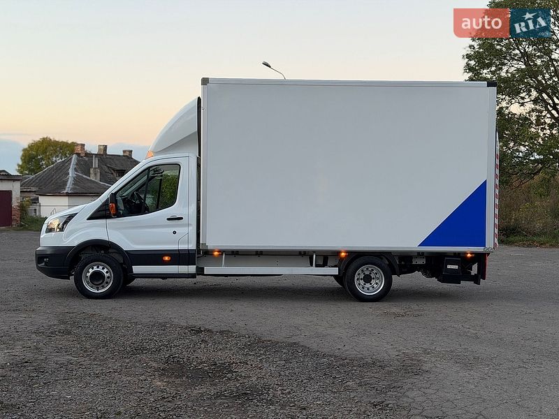 Грузовой фургон Ford Transit 2016 в Дубно