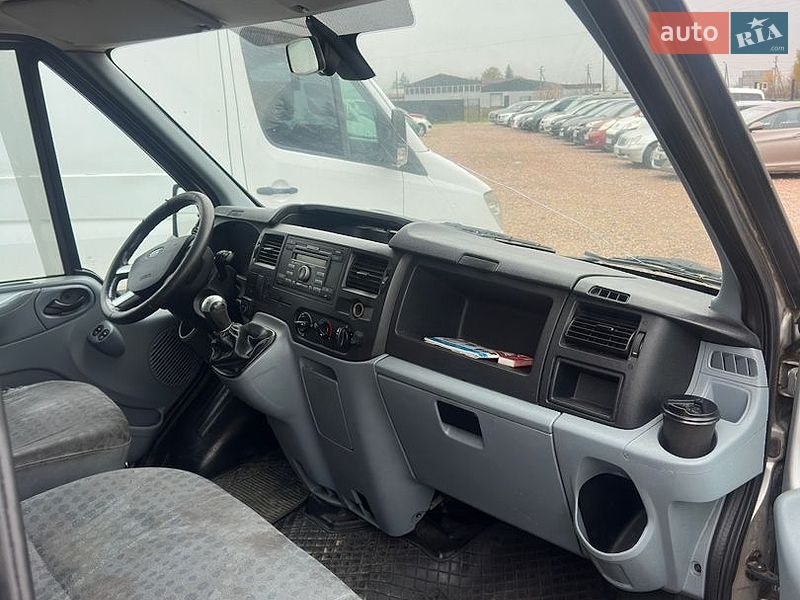 Минивэн Ford Transit 2007 в Березному