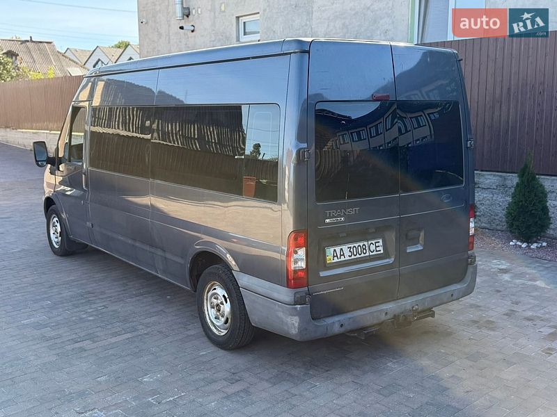 Минивэн Ford Transit 2008 в Буче