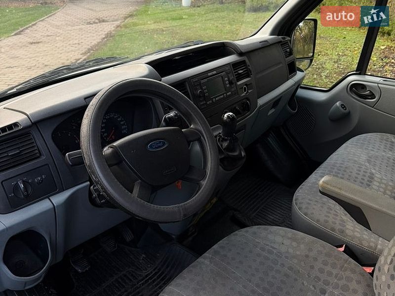 Мінівен Ford Transit 2008 в Бучі