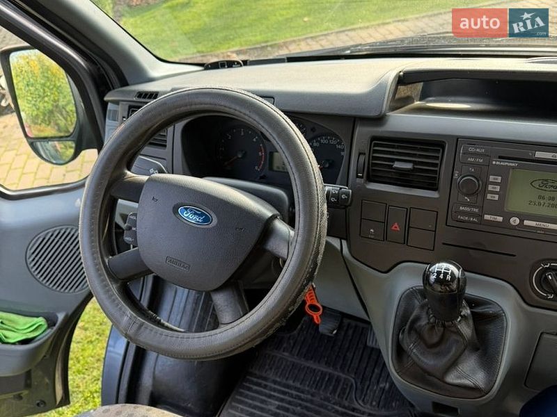 Мінівен Ford Transit 2008 в Бучі