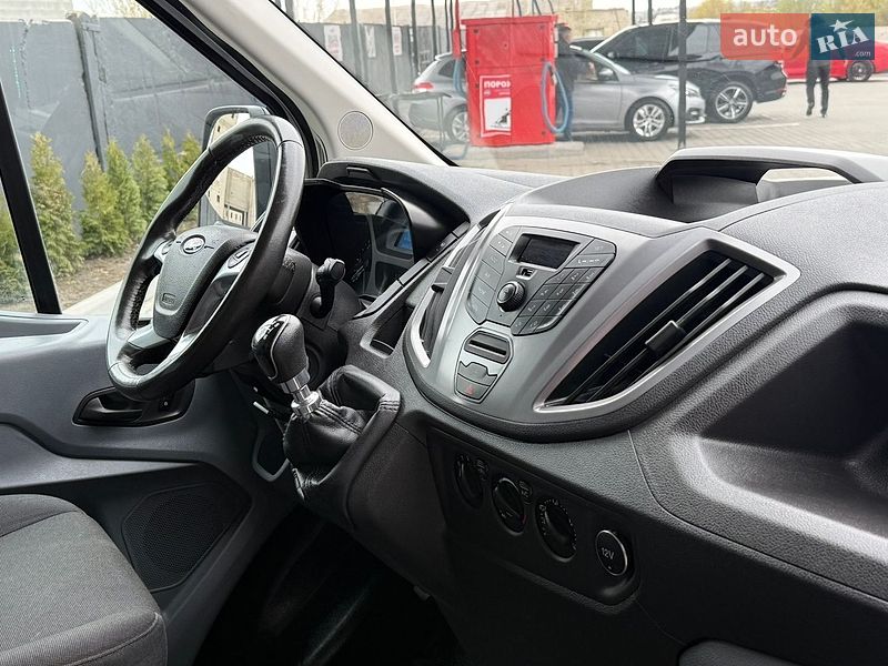 Грузовой фургон Ford Transit 2018 в Дубно