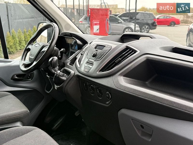 Грузовой фургон Ford Transit 2018 в Дубно