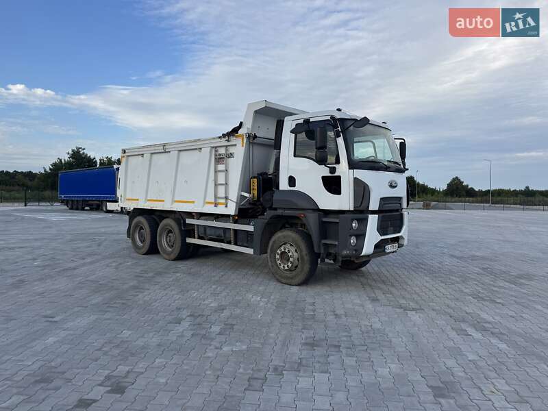 Самосвал Ford Trucks 2021 в Дубно