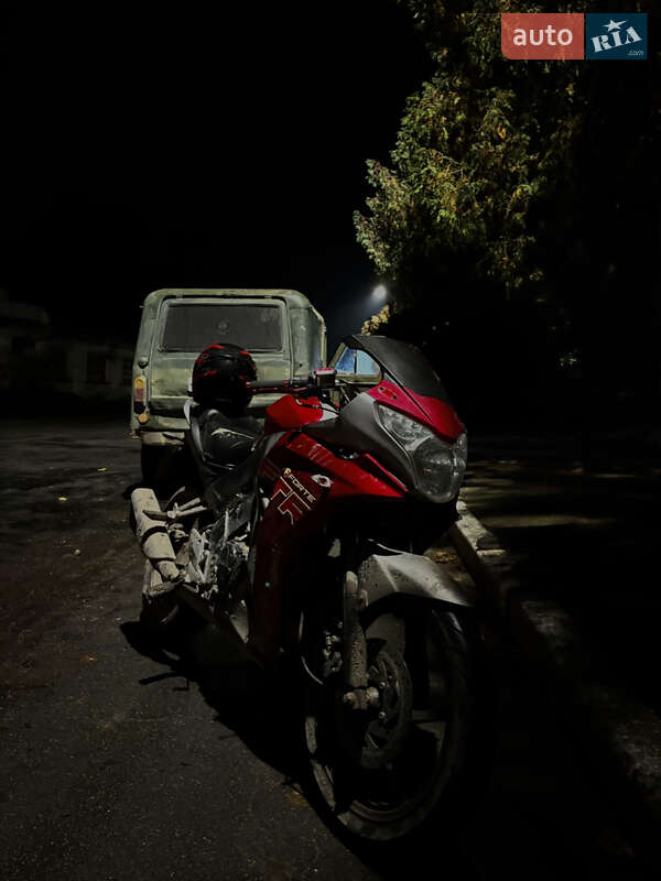 Спортбайк Forte FTR 300 2018 в Городке