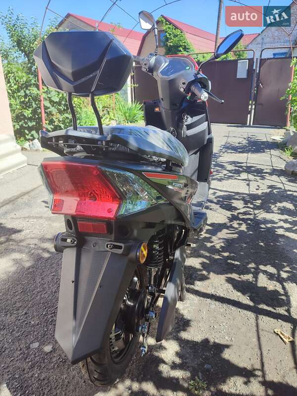 Скутер Forte Leon 2023 в Хороле