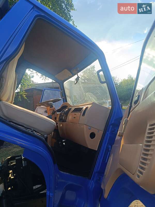 Дом на колесах Foton Forland 2004 в Гнивани