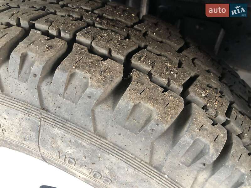 Дом на колесах Foton Forland 2004 в Гнивани