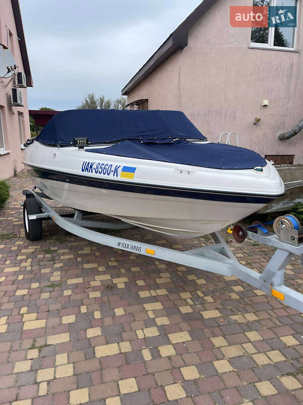 Катер Four Winns Freedom 2003 в Днепре